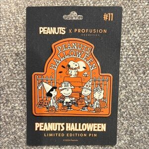 Peanuts Halloween #11 Limited Edition Pin